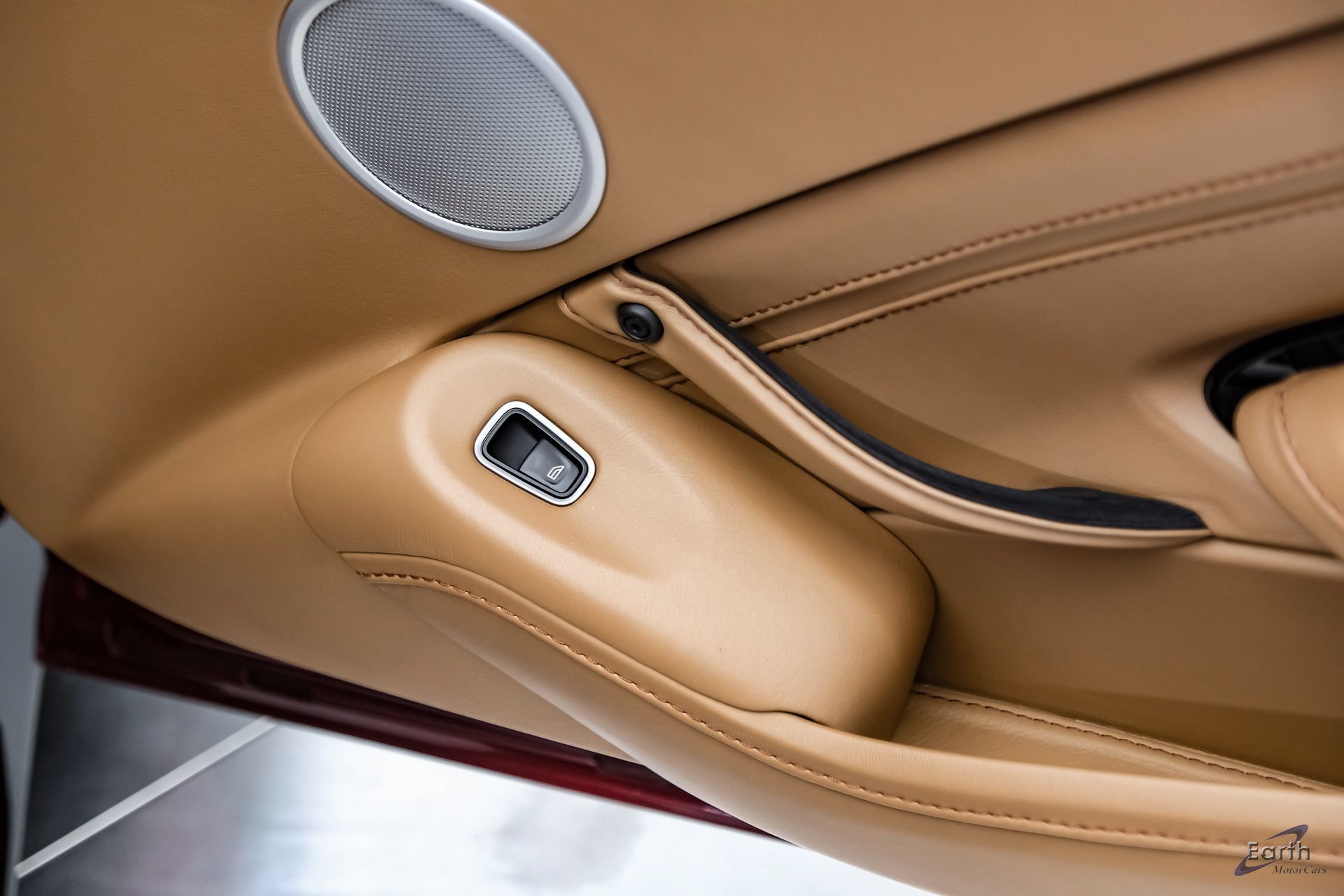 Used 2020 Aston Martin V8 Vantage Coupe RWD image 90