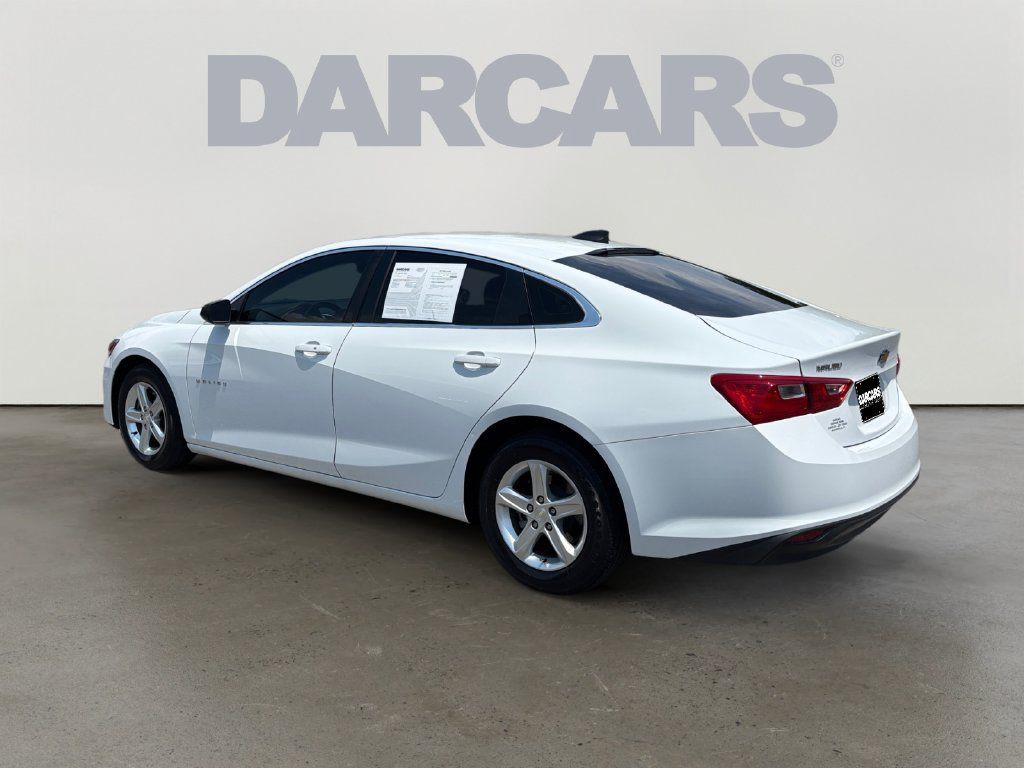 Used 2021 Chevrolet Malibu LS FWD image 5
