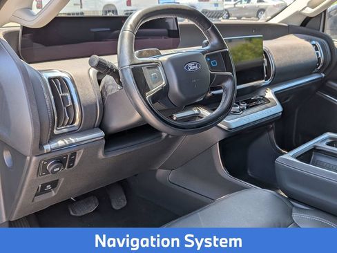 Used 2025 Ford Expedition Max Platinum AWD/4WD image 10