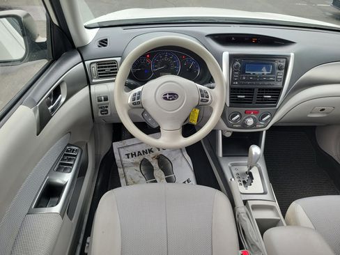 Used 2012 Subaru Forester 2.5X Premium w/ All-Weather Pkg image 10