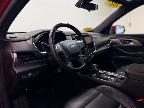 Used 2023 Chevrolet Traverse LT AWD/4WD image 11