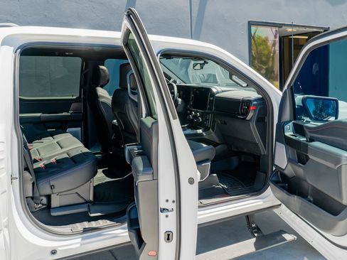 Used 2025 Ford F150 Raptor AWD/4WD image 65