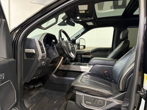 Used 2017 Ford F250 Platinum w/ Platinum Ultimate Package image 11