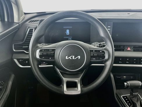 Used 2025 Kia Sportage LX FWD image 17