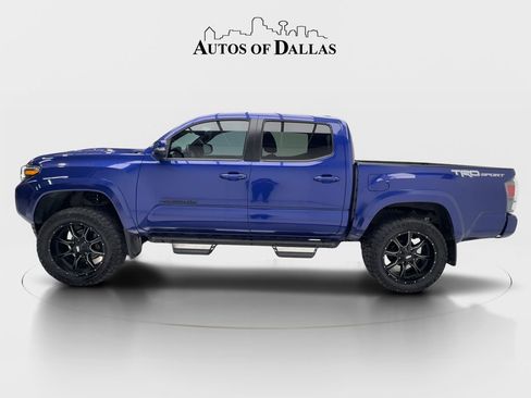 Used 2022 Toyota Tacoma TRD Sport w/ Technology Package RWD image 6