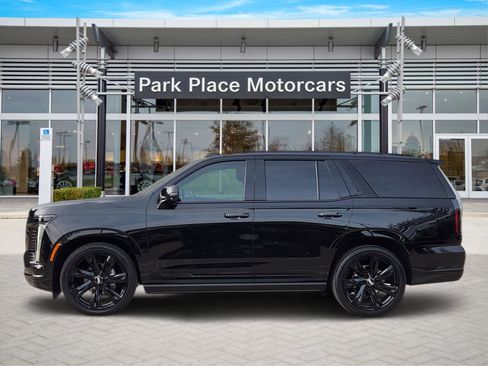 Used 2025 Cadillac Escalade Sport Platinum image 3