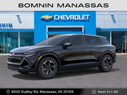 New 2026 Chevrolet Equinox EV LT image 2