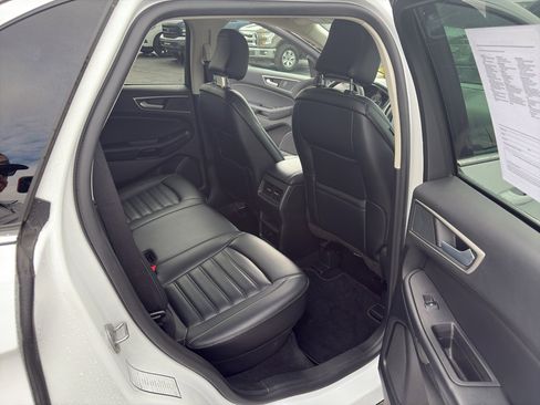 Used 2024 Ford Edge SEL image 22