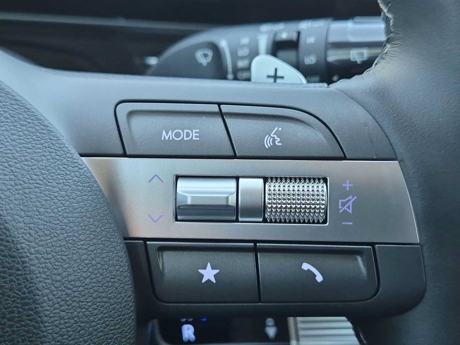 New 2026 Hyundai Kona Limited FWD image 25