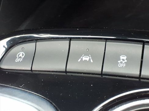 Used 2023 Buick Encore GX Select image 21