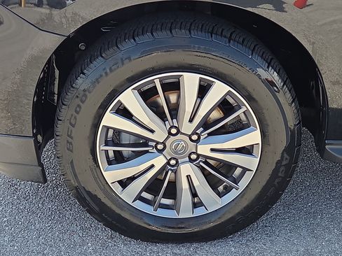 Used 2019 Nissan Pathfinder SL AWD/4WD image 7