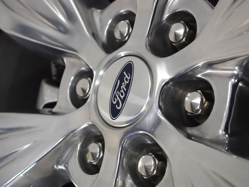 Used 2023 Ford Expedition Platinum image 16