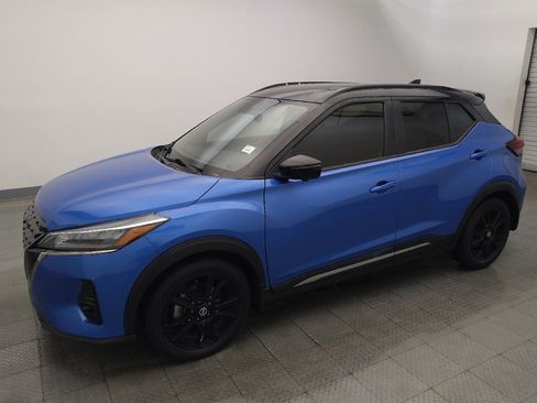 Used 2021 Nissan Kicks SR FWD image 2
