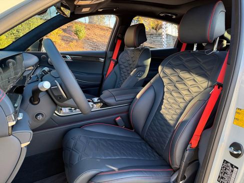 Used 2025 Genesis GV80 3.5T e-SC image 14