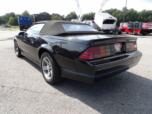 Used 1988 Chevrolet Camaro LT image 5