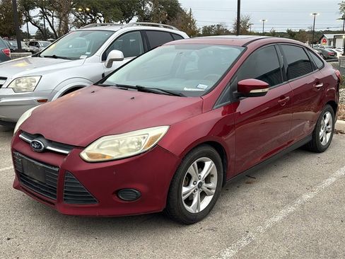 Used 2013 Ford Focus SE w/ SE Winter Pkg image 15
