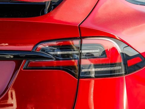Used 2023 Tesla Model X AWD/4WD image 10
