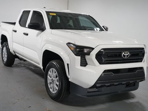 Certified 2024 Toyota Tacoma SR RWD image 3