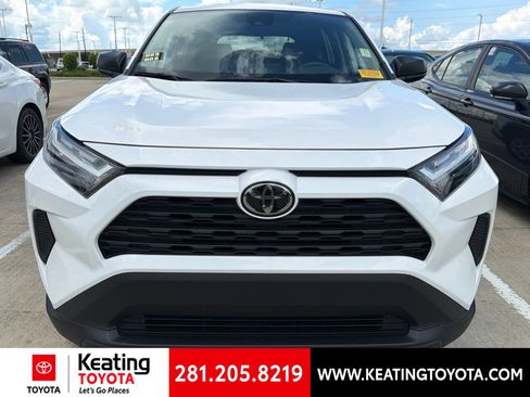 Certified 2025 Toyota RAV4 LE AWD/4WD image 9
