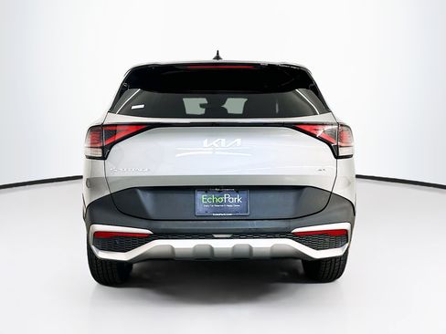 Used 2025 Kia Sportage LX image 7