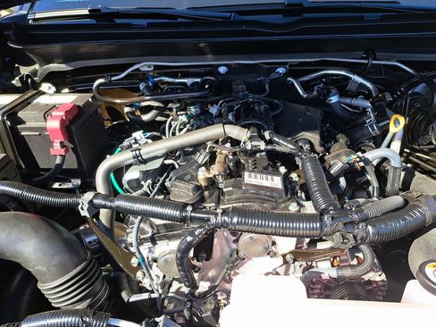 New 2025 Toyota Tacoma TRD Off-Road image 15