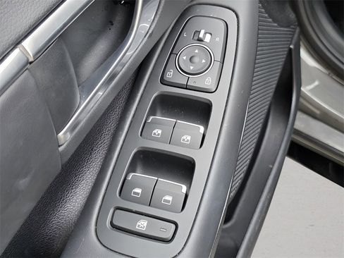 Certified 2023 Hyundai Sonata SEL image 17