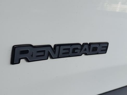 Certified 2020 Jeep Renegade Altitude AWD/4WD image 5