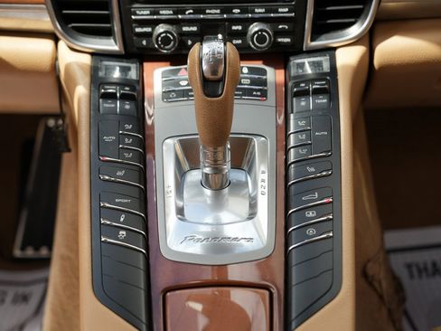 Used 2013 Porsche Panamera image 42