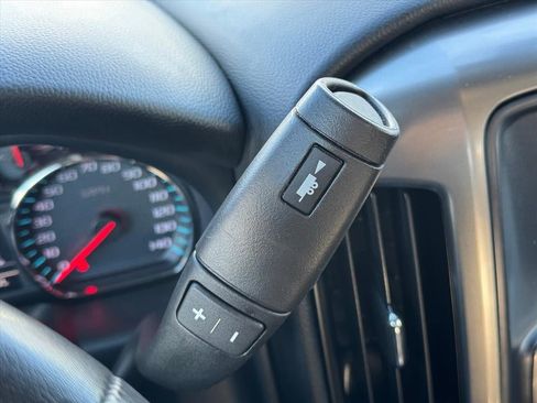 Used 2018 Chevrolet Silverado 1500 LT w/ All Star Edition image 16