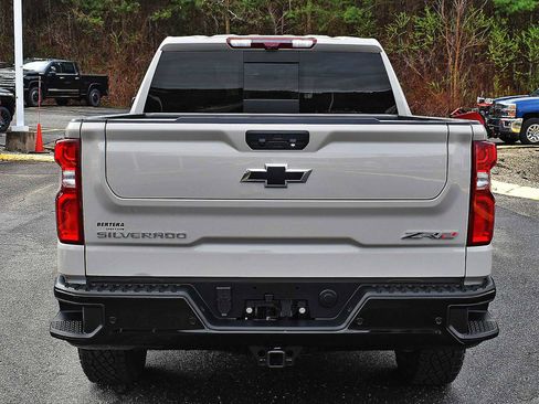 New 2026 Chevrolet Silverado 1500 ZR2 w/ LPO, Dark Essentials Package AWD/4WD image 7