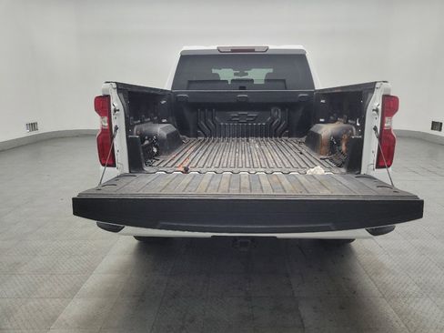 Used 2021 Chevrolet Silverado 1500 Custom RWD image 29