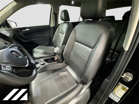 Used 2020 Volkswagen Tiguan SEL w/ Tiguan Two-Row MDO Package image 22
