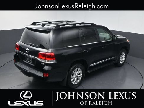 Used 2016 Toyota Land Cruiser AWD/4WD image 28