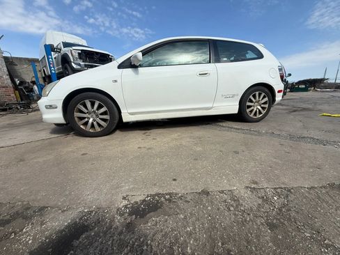 Used 2004 Honda Civic Si image 3
