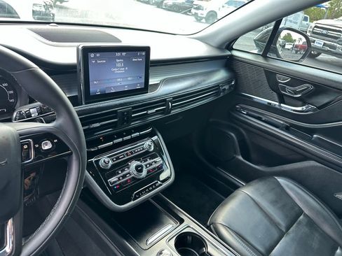 Used 2022 Lincoln Corsair FWD image 13