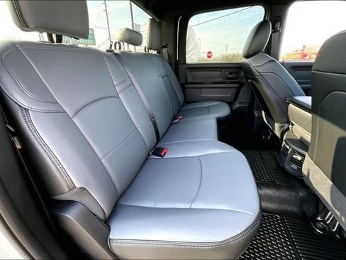 New 2024 RAM 5500 Tradesman w/ Chrome Appearance Group AWD/4WD image 17