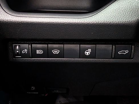 Used 2023 Toyota RAV4 XLE Premium AWD/4WD image 18