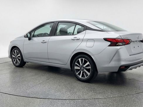 Used 2025 Nissan Versa SV image 6