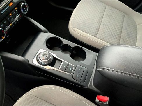 Used 2022 Ford Escape SE w/ Convenience Package image 17