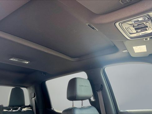 Used 2020 GMC Sierra 1500 Denali w/ Technology Package AWD/4WD image 25