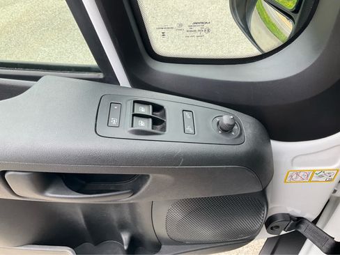 Used 2024 RAM ProMaster 2500 w/ Convenience Group FWD image 15