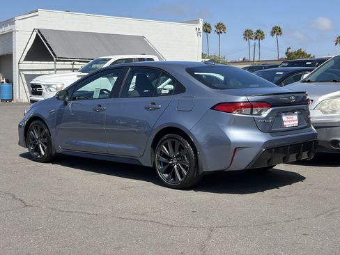 Certified 2025 Toyota Corolla SE FWD image 5