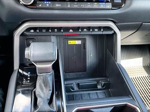 Used 2022 Toyota Tundra Limited image 24