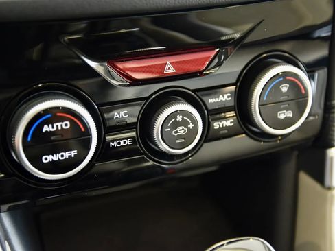 Used 2020 Subaru Forester Limited image 17