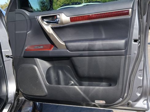 Used 2019 Lexus GX 460 Premium AWD/4WD image 11