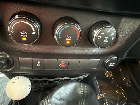 Used 2016 Jeep Wrangler Unlimited Sport w/ Dual Top Group AWD/4WD image 10