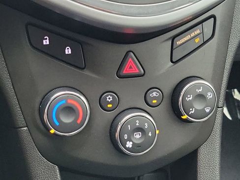Certified 2017 Chevrolet Sonic LS FWD image 14