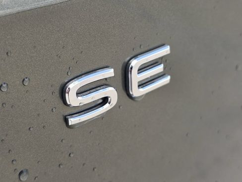 New 2026 Volkswagen Atlas SE FWD image 8