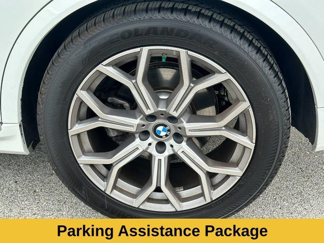 Used 2025 BMW X7 xDrive40i AWD/4WD image 7