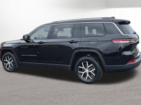 Used 2023 Jeep Grand Cherokee L Limited image 6